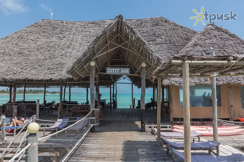 Фото отеля Reef & Beach Resort 3* Джамбіані Танзанія бари та ресторани