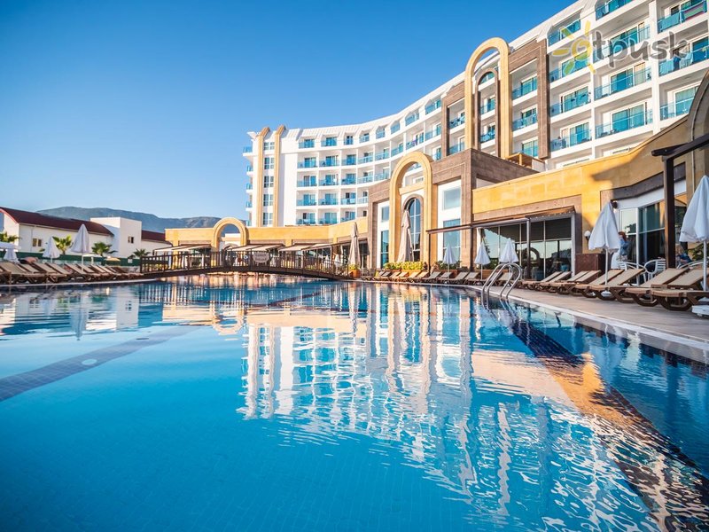 Фото отеля The Lumos Deluxe Resort Hotel 5* Алания Турция экстерьер и бассейны