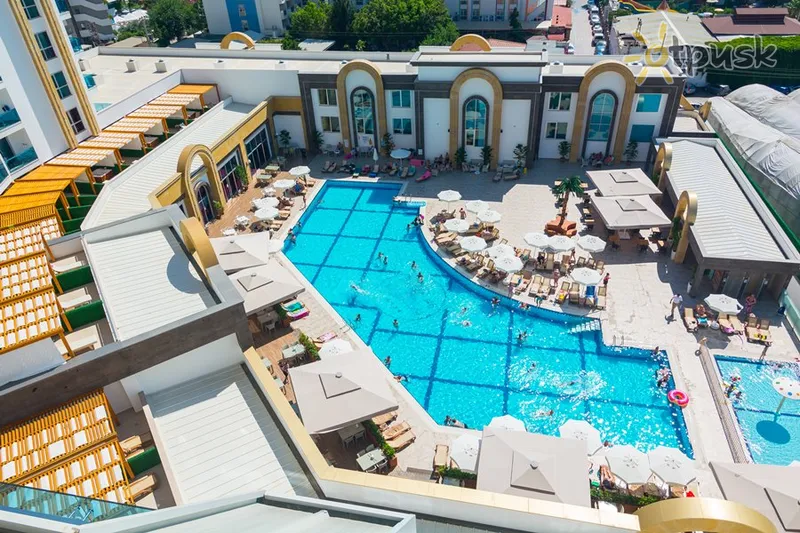 Фото отеля The Lumos Deluxe Resort Hotel 5* Alanija Turkija išorė ir baseinai