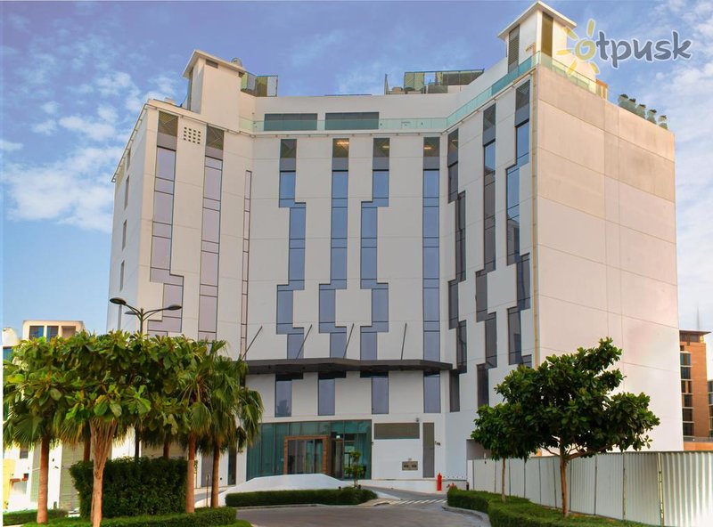 Фото отеля IntercityHotel Dubai Jaddaf Waterfront 4* Дубай ОАЭ экстерьер и бассейны