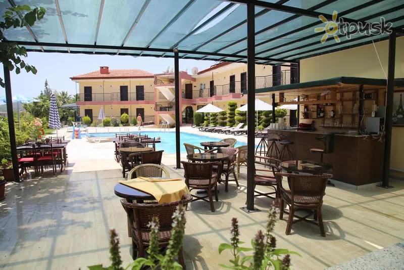 Фото отеля Las Palmeras Hotel 3* Кемер Турция бары и рестораны