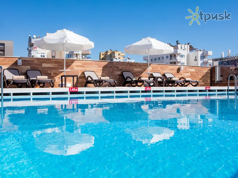 Фото отеля Holiday Inn Antalya Lara 5* Antālija Turcija ārpuse un baseini