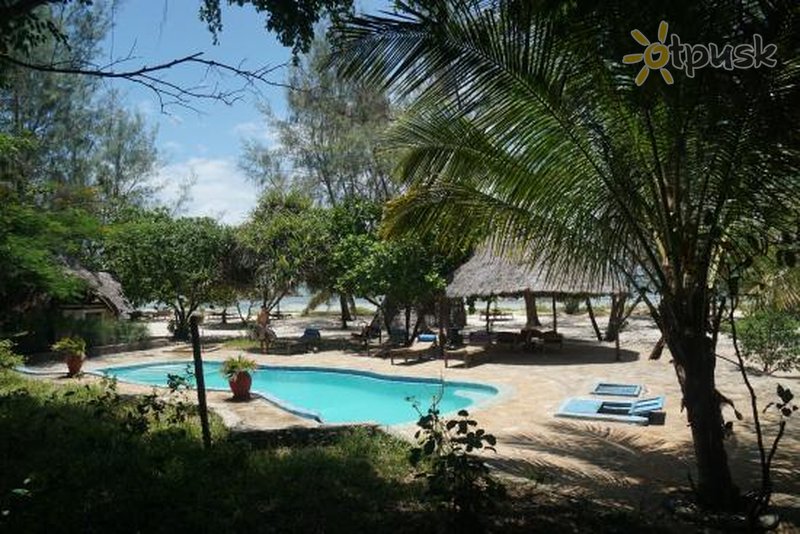 Фото отеля Sharazad Oasis 3* Джамбиани Танзания экстерьер и бассейны