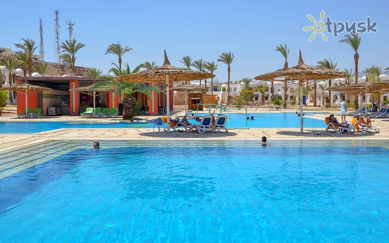 Фото отеля Royal Holiday Beach Resort & Casino 5* Šarm eš Šeiha Ēģipte ārpuse un baseini