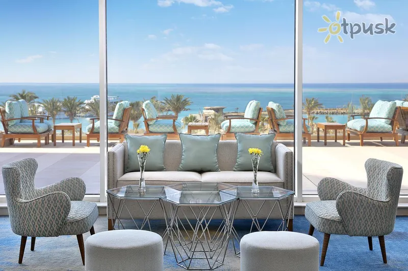 Фото отеля Hilton Hurghada Plaza 5* Хургада Єгипет бари та ресторани