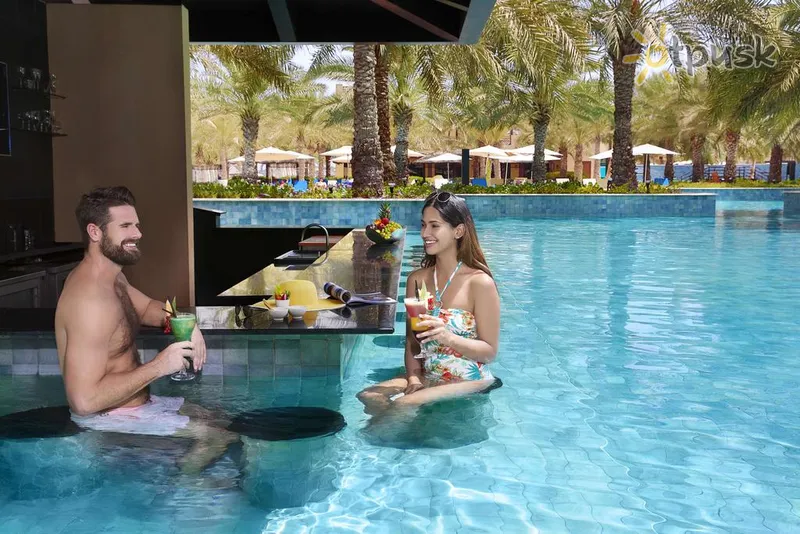 Фото отеля Hilton Ras Al Khaimah Beach Resort 5* Ras al Chaima JAE barai ir restoranai