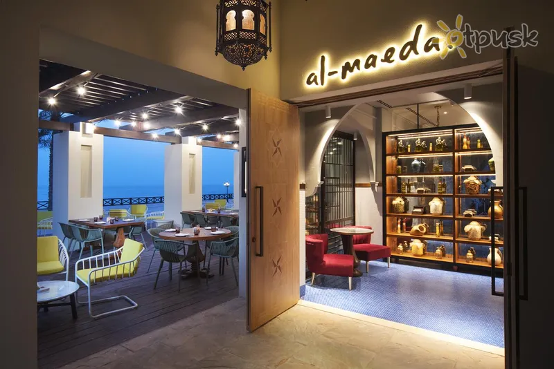 Фото отеля Hilton Ras Al Khaimah Beach Resort 5* Рас Аль-Хайма ОАЭ бары и рестораны