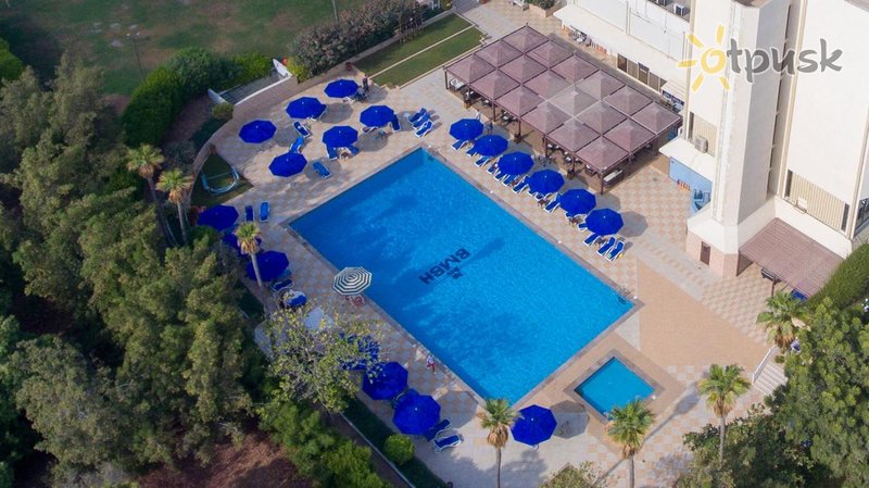 Фото отеля BM Beach Hotel 4* Рас Аль-Хайма ОАЭ экстерьер и бассейны