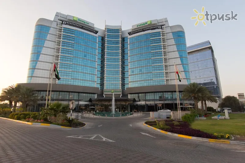 Фото отеля Holiday Inn Abu Dhabi 4* Абу Дабі ОАЕ екстер'єр та басейни