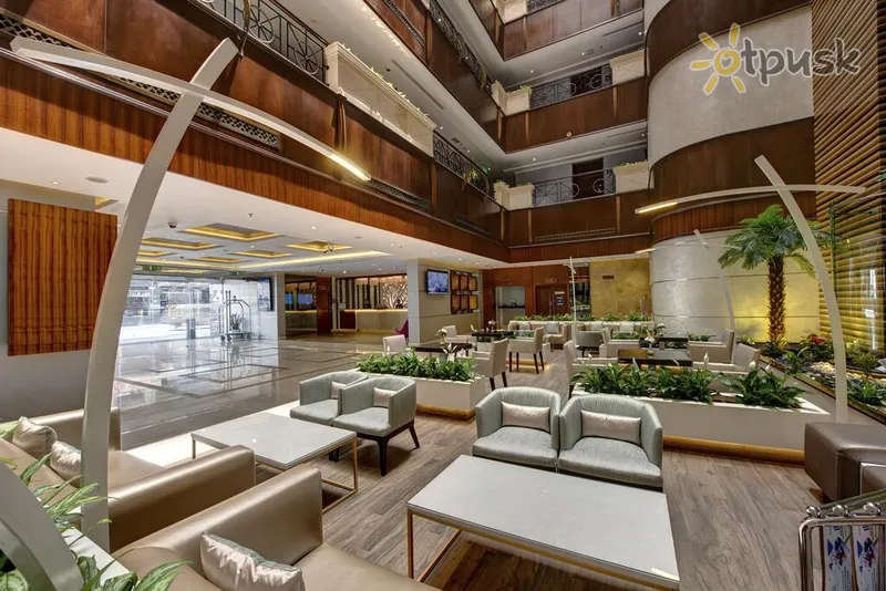 Фото отеля Howard Johnson Plaza by Wyndham Dubai Deira 4* Дубай ОАЭ бары и рестораны