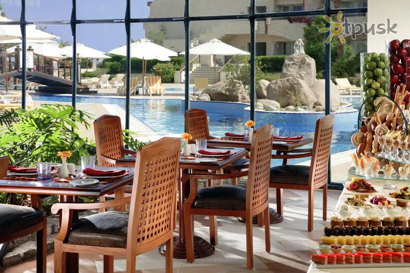 Фото отеля Naama Bay Promenade Beach Resort 5* Šarm eš Šeiha Ēģipte bāri un restorāni