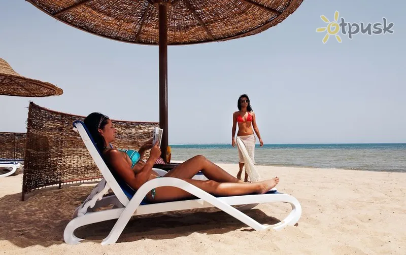 Фото отеля Movenpick Waterpark Resort & Spa Soma Bay 5* Сома Бэй Египет пляж