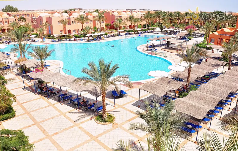 Фото отеля Jaz Makadi Oasis Resort 5* Makadi įlanka Egiptas išorė ir baseinai