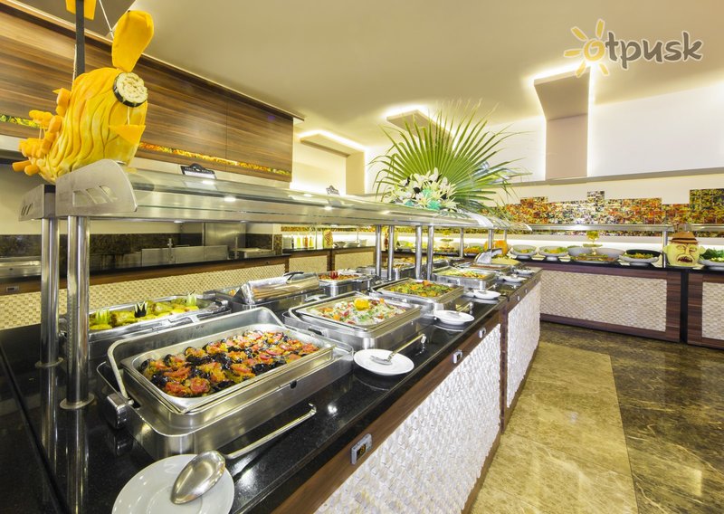 Фото отеля Kleopatra Royal Palm Hotel 4* Алания Турция бары и рестораны