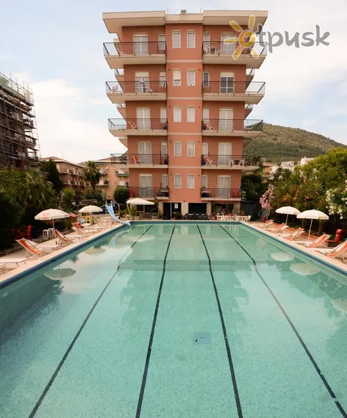Фото отеля Perla Marina Apartments 3* Лігурійське узбережжя Італія екстер'єр та басейни