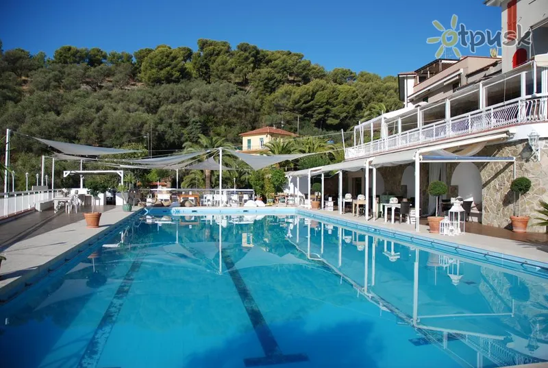 Фото отеля Residence La Meridiana 3* Лігурійське узбережжя Італія екстер'єр та басейни