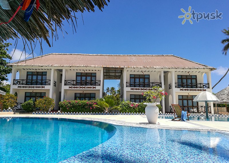Фото отеля African Sun Sand Sea Resort & Spa 3* Бведжу Танзания экстерьер и бассейны