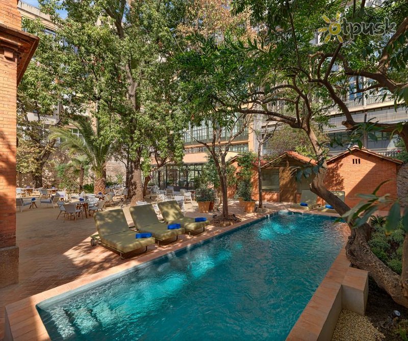 Фото отеля H10 Casa Mimosa 4* Барселона Испания экстерьер и бассейны