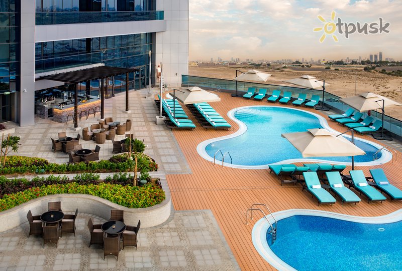 Фото отеля Millennium Place Barsha Heights Hotel 4* Дубай ОАЭ экстерьер и бассейны