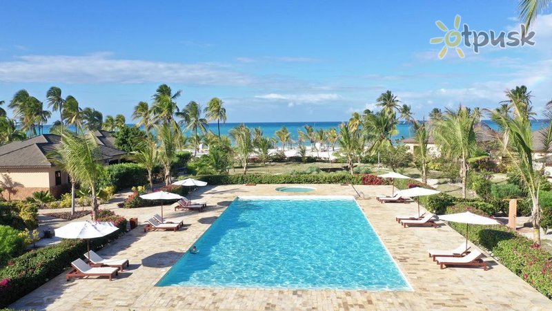 Фото отеля The Sands Beach Resort 4* Пингве Танзания экстерьер и бассейны