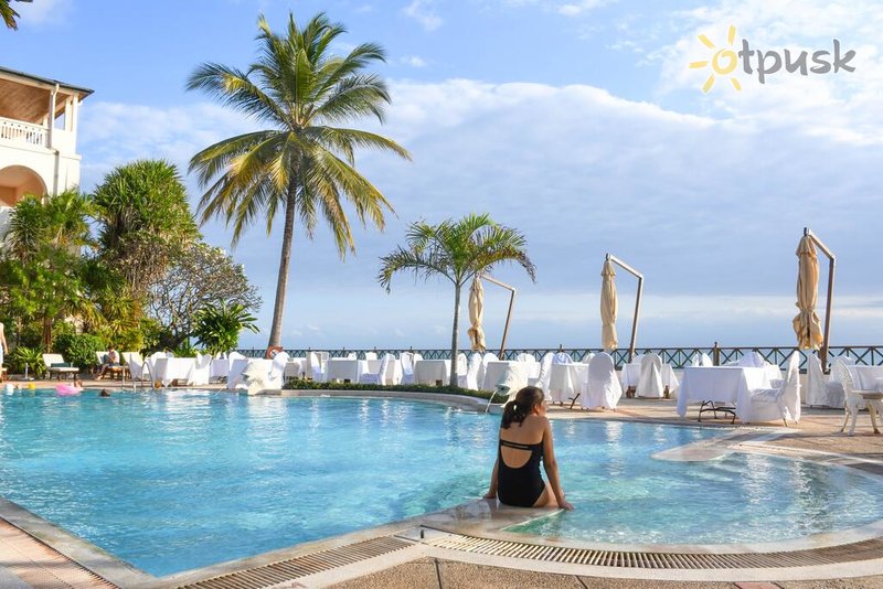 Фото отеля Zanzibar Serena Hotel 5* Занзибар – город Танзания экстерьер и бассейны