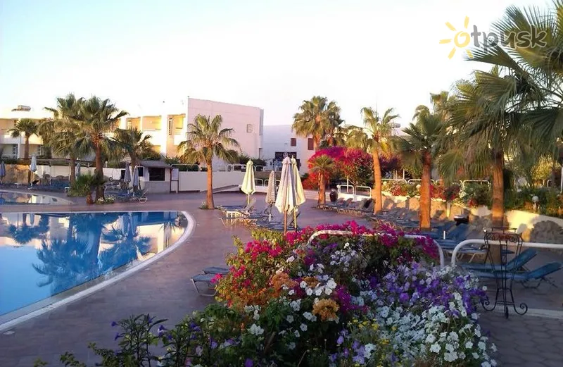 Фото отеля Sharm Reef Hotel 3* Шарм эль Шейх Египет экстерьер и бассейны