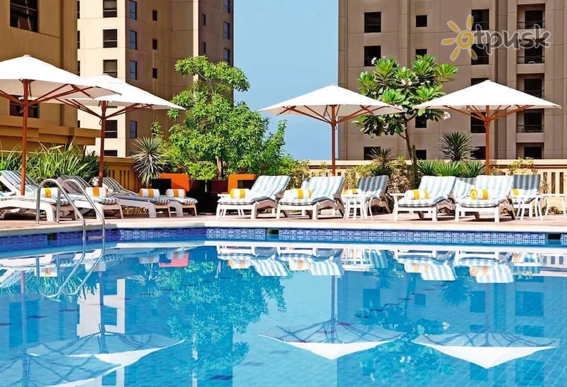 Фото отеля Delta Hotel by Marriott Jumeirah Beach 4* Dubajus JAE išorė ir baseinai