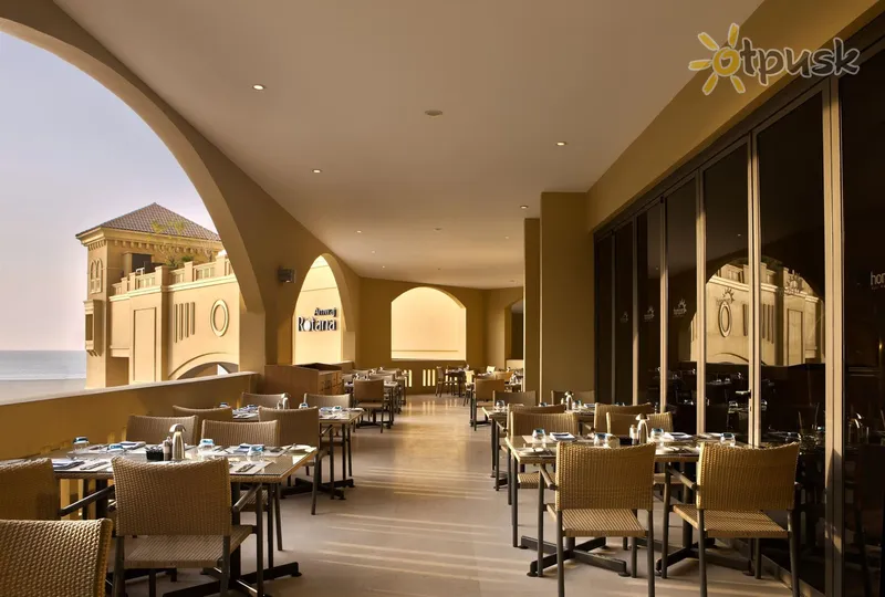Фото отеля Amwaj Rotana 5* Дубай ОАЕ бари та ресторани