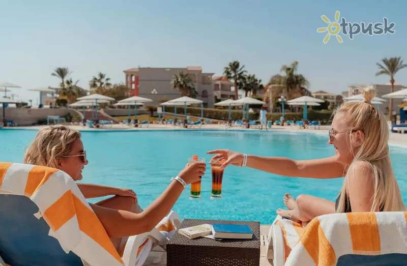 Фото отеля Albatros Makadi Resort 5* Макади Бей Египет бары и рестораны