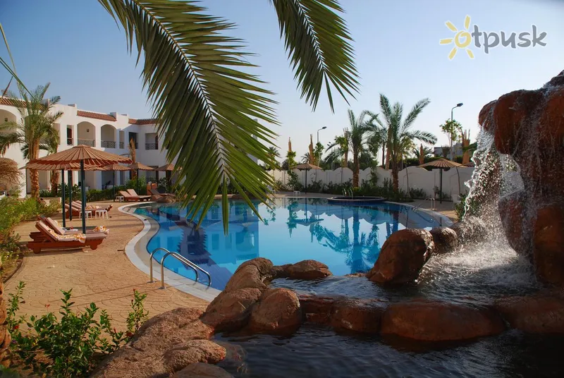 Фото отеля Coral Hills Resort Sharm El Sheikh 3* Šarm el Šeichas Egiptas išorė ir baseinai