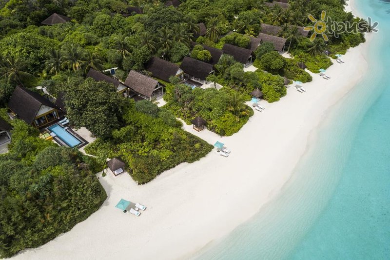 Фото отеля Four Seasons Maldives at Landaa Giraavaru Resort 5* Баа Атолл Мальдивы пляж