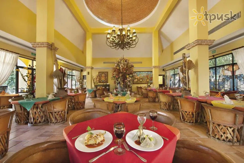 Фото отеля Viva Wyndham Maya 4* Плая дель Кармен Мексика бари та ресторани