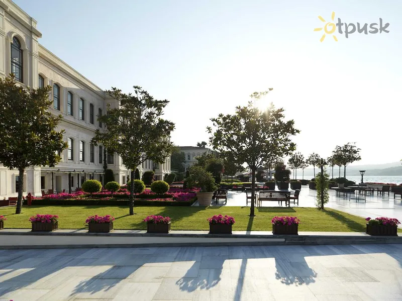 Фото отеля Four Seasons Hotel Istanbul at the Bosphorus 5* Стамбул Турция экстерьер и бассейны