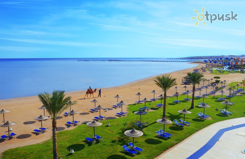 Фото отеля Jaz Aquamarine Resort 5* Хургада Египет пляж