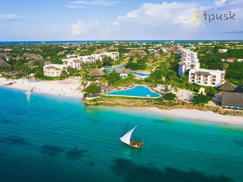 Фото отеля Royal Zanzibar Beach Resort 5* Нунгви Танзания экстерьер и бассейны