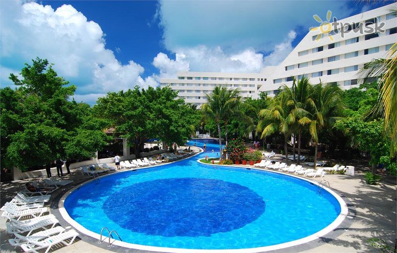 Фото отеля Grand Oasis Palm 5* Канкун Мексика экстерьер и бассейны