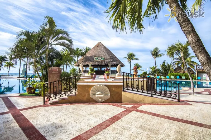 Фото отеля Wyndham Alltra Playa del Carmen 5* Плая дель Кармен Мексика экстерьер и бассейны