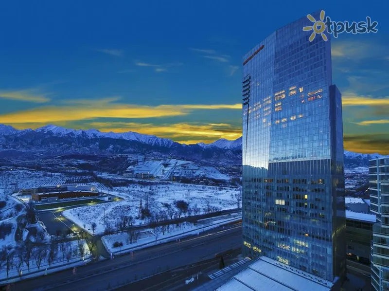 Фото отеля The Ritz-Carlton 5* Алматы Казахстан экстерьер и бассейны