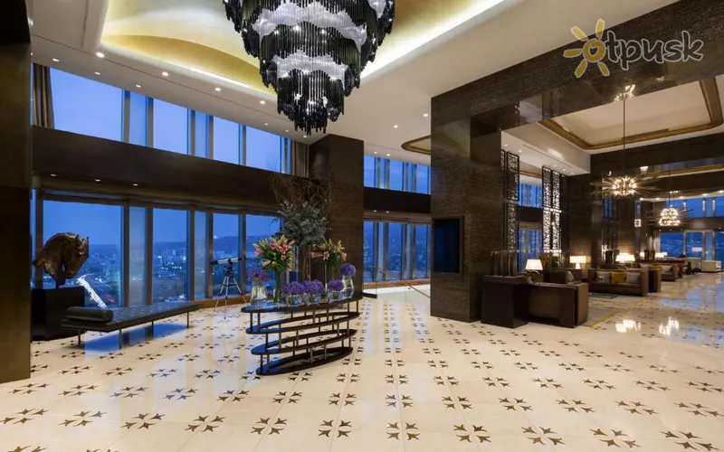 Фото отеля The Ritz-Carlton 5* Алматы Казахстан лобби и интерьер