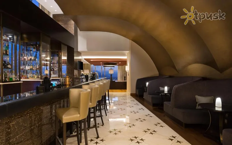 Фото отеля The Ritz-Carlton 5* Алматы Казахстан бары и рестораны