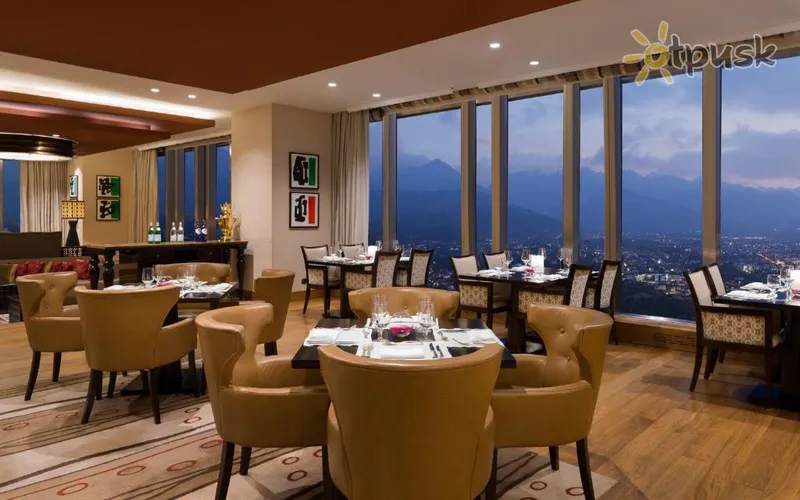 Фото отеля The Ritz-Carlton 5* Алмати Казахстан бари та ресторани