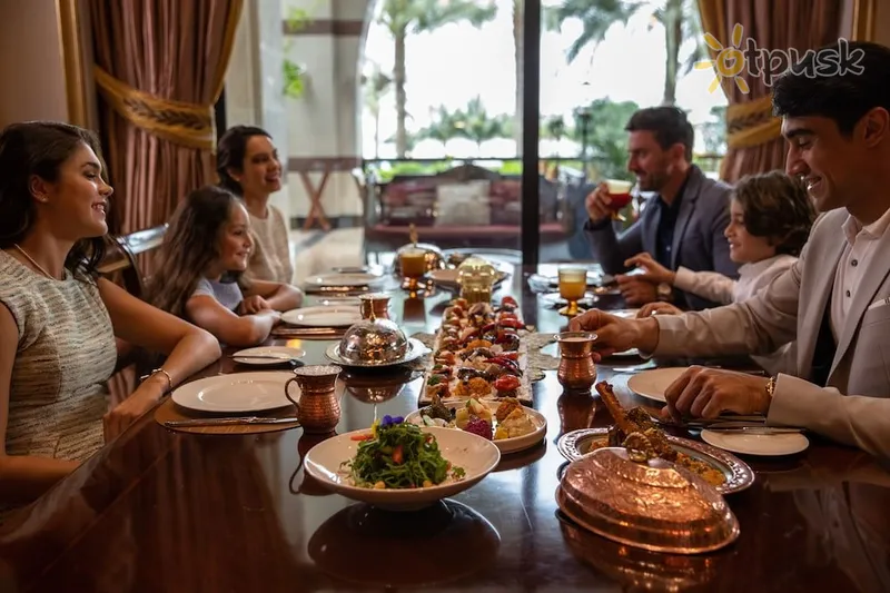 Фото отеля Jumeirah Zabeel Saray 5* Dubaija AAE bāri un restorāni
