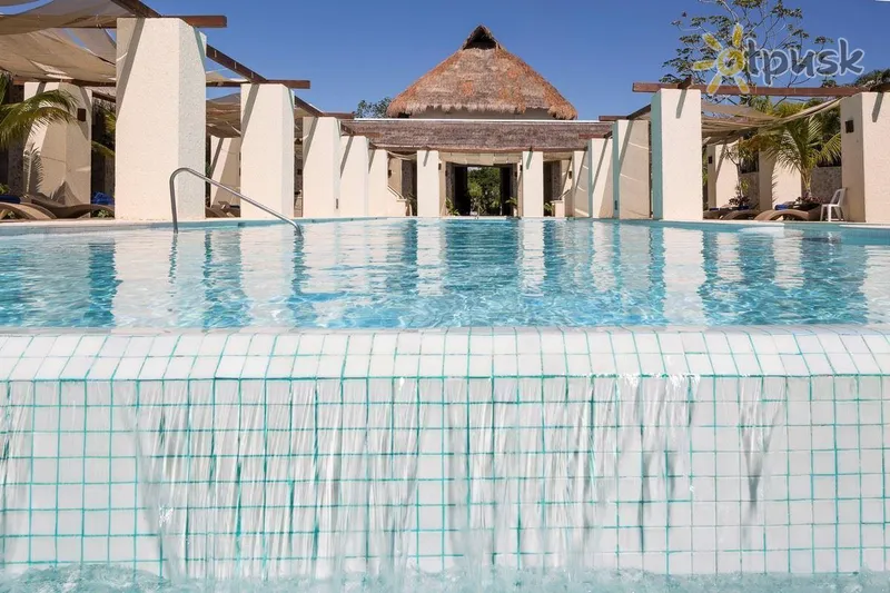 Фото отеля Grand Palladium Colonial Resort & Spa 5* Maya Riviera Meksika išorė ir baseinai