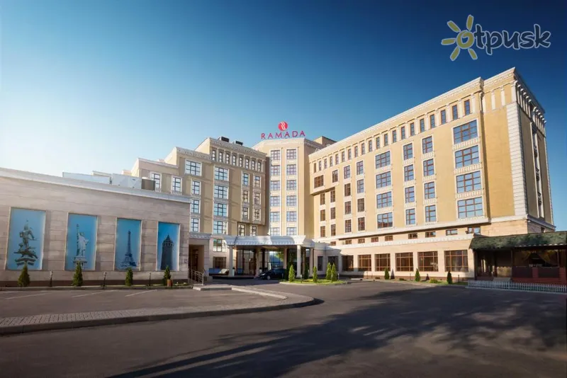 Фото отеля Ramada by Wyndham Almaty 4* Almati Kazahstāna ārpuse un baseini