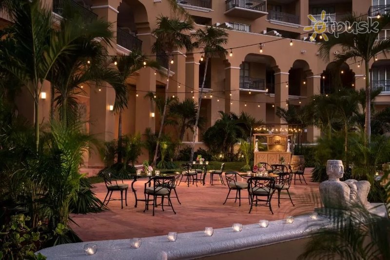 Фото отеля The Ritz-Carlton 5* Канкун Мексика бары и рестораны