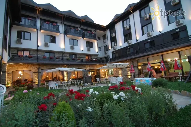 Фото отеля MPM Bansko Spa & Holidays Hotel 4* Bansko Bulgarija išorė ir baseinai