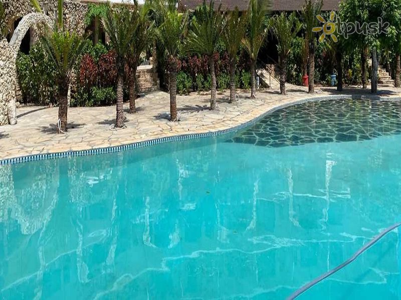 Фото отеля Palumbo Waves Resort 4* Кендва Танзания экстерьер и бассейны
