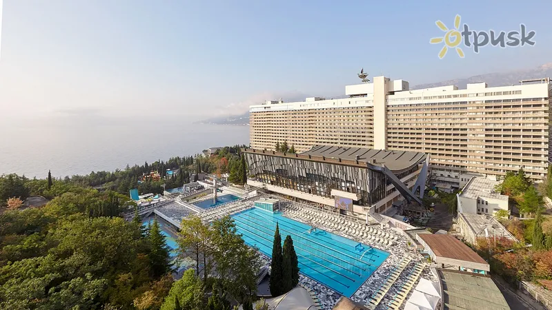 Фото отеля Ялта-Интурист 4* Jalta Krymas išorė ir baseinai