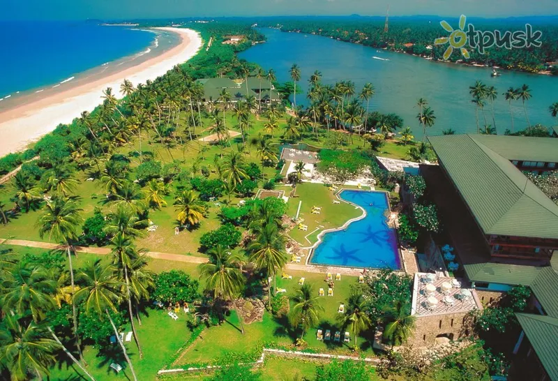 Фото отеля Bentota Beach by Cinnamon 4* Бентота Шри-Ланка экстерьер и бассейны