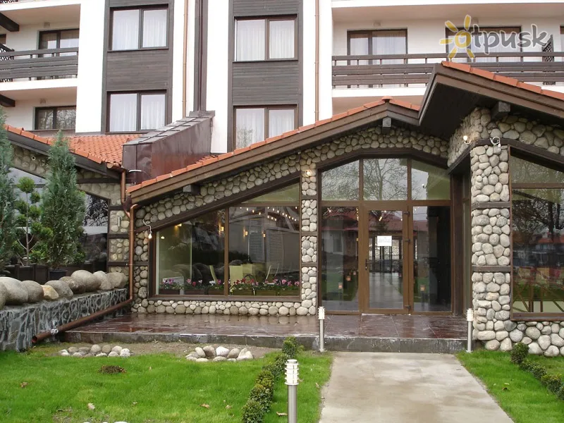 Фото отеля Mountain Paradise The Walnut Trees Bansko 3* Бансько Болгарія екстер'єр та басейни